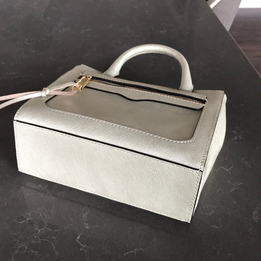 Rebecca Minkoff Gold Crossbody Like New Worn Once - Picture 5 of 15